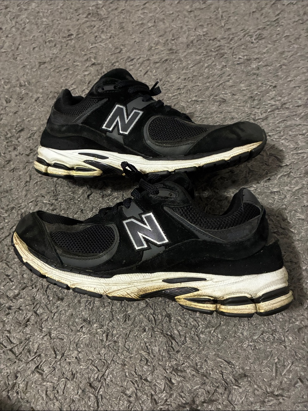 New balance 2002r